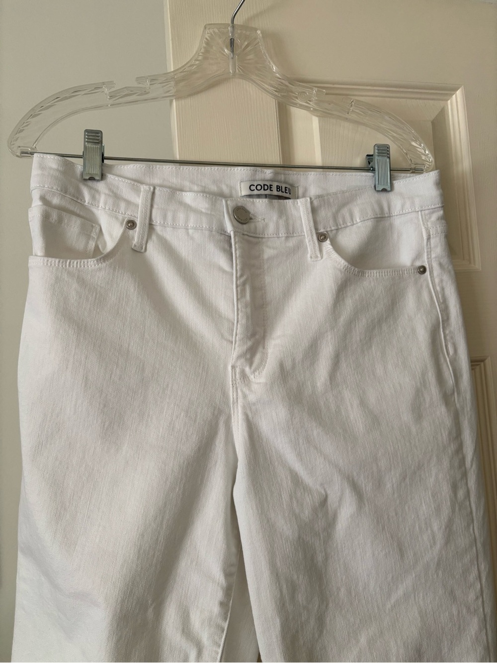 Code Bleu White Jeans
